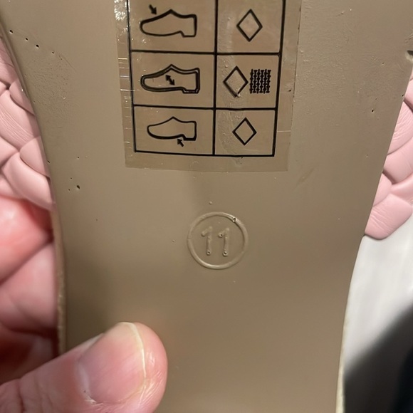 Pierre Dumas Women’s Morgen Sandal Heels Size 11 Pink Thick Heel Quilted Strap - Picture 11 of 13